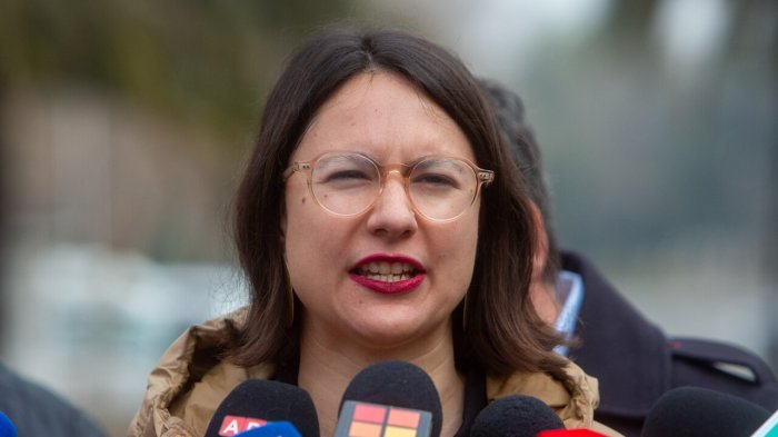 Irací Hassler por filtración de chats con Karol Cariola: “Representa una grave vulneración a la intimidad”