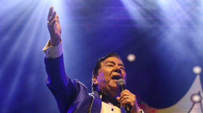 “Un año más”: Esta es la triste historia detrás de la icónica canción que popularizó Tommy Rey