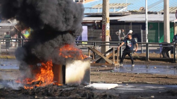 Continúan las protestas en Valparaíso por Ley de Fraccionamiento: Un carabinero herido de gravedad