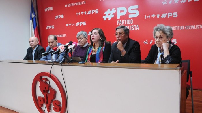 PS anuncia “reflexión profunda” de sus aliados por destitución de senadora Allende
