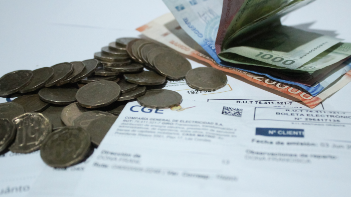 Cuentas de la luz subirán hasta un 10% en los próximos meses: conoce las razones y cómo afectará a tu bolsillo