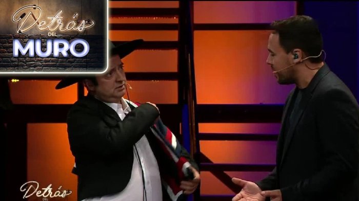 ¡No le cayó nada bien! Eduardo de la Iglesia las sufrió todas con autoridad del Huaso Toto en Detrás del Muro