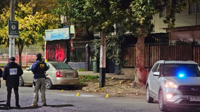 Motociclista mató a sujeto en plena vía pública en Puente Alto: Hay dos personas heridas