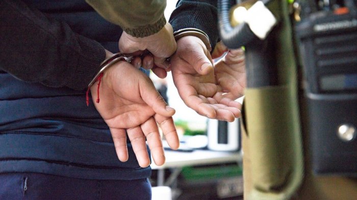 Funcionario de la Armada dio positivo a test de drogas mientras conducía micro en Valparaíso