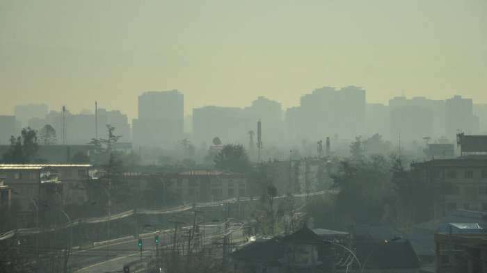 Seremi declara Alerta Ambiental en la región Metropolitana: Revisa la restricción vehicular este miércoles 14