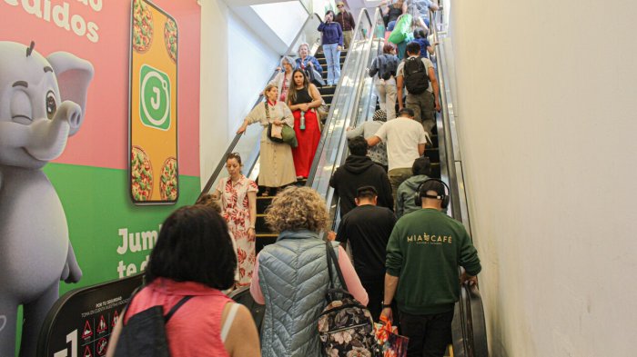 Feriado por el Día de las Glorias Navales: Así funcionará el comercio este 21 de mayo