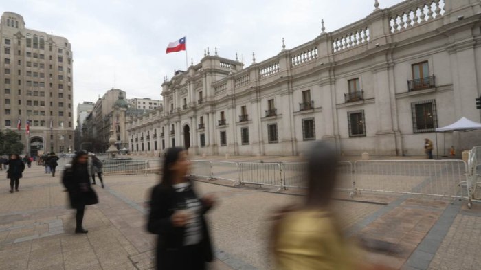 Revelan millonarios pagos en horas extras en Presidencia, ministerios y subsecretarías