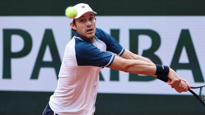 Nicolás Jarry no pudo ante Arthur Fils y se despidió en la primera ronda de Roland Garros