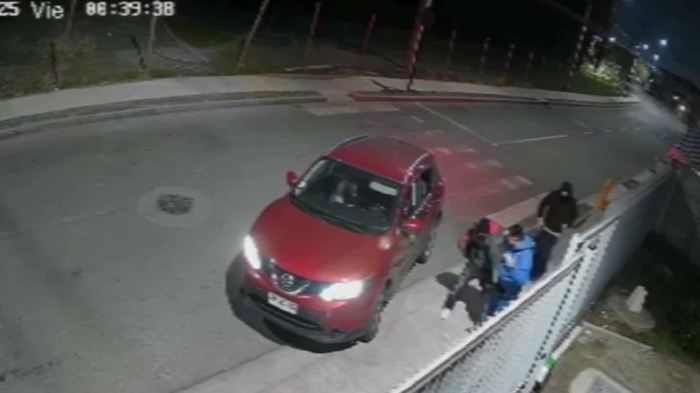 Delincuentes regresaron pertenencias a víctima en medio de tour delictual en Puente Alto