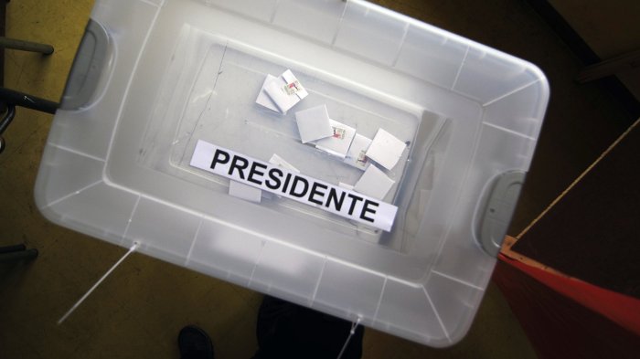 Más de 40 medios chilenos se unen para contrarrestar desinformación en campaña presidencial