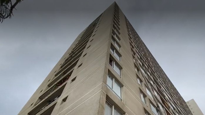 Denuncian edificio “sin ley”: Acusan que departamentos fueron tomados para cometer delitos