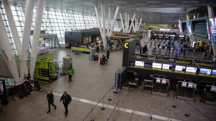 Encuentran a hombre muerto en el Aeropuerto de Santiago