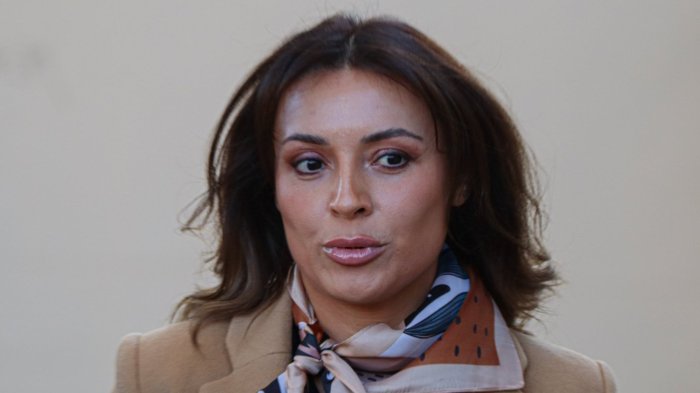 Suspenden arresto domiciliario de Camila Polizzi: Se presentará en conocido club nocturno