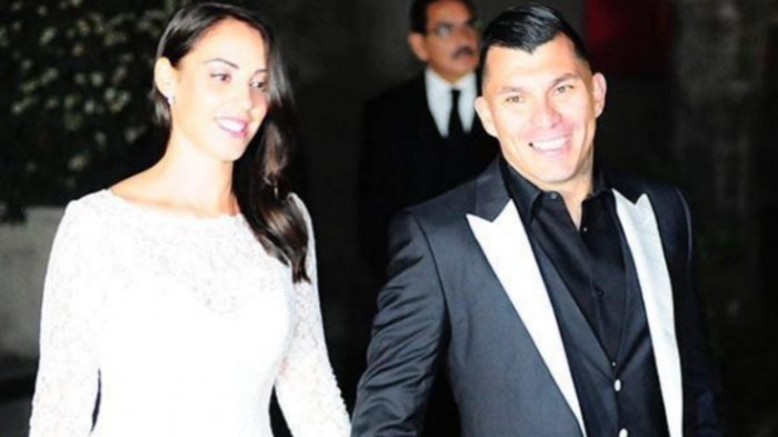 Quedó con el rostro herido: Hijo de Gary Medel y Cristina Morales sufre accidente doméstico