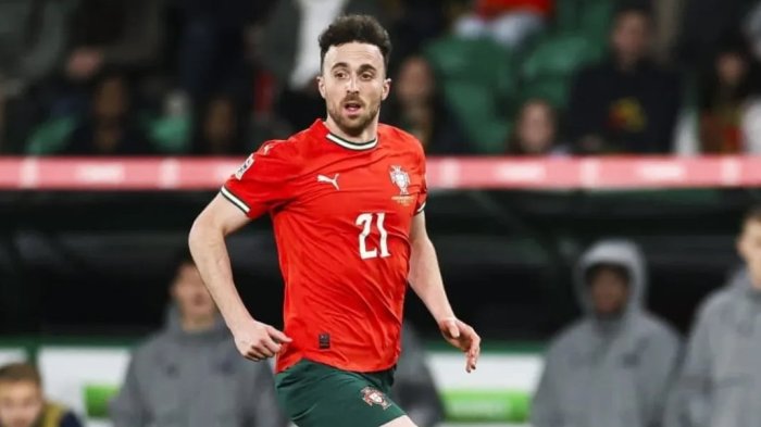 Diogo Jota: Camionero capta momento en que Lamborghini del futbolista se está incendiando