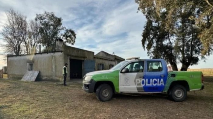Conmoción en Argentina: Sujeto estranguló a su pareja y asesinó a golpes a hijastra para luego quitarse la vida