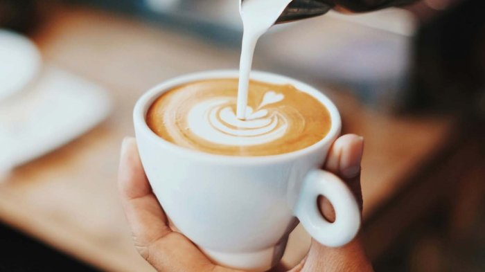 El error que cometemos al tomar café en ayunas y cómo afecta tu estómago más de lo que crees