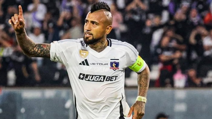 La furiosa reacción de Arturo Vidal a los penales cobrados a la U contra Colo Colo