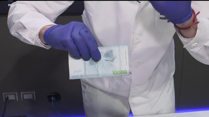 Alerta por venta de billetes falsos en TikTok: Así se pueden identificar