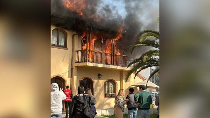 Se quemó la Municipalidad de Peñalolén: Amplio operativo por incendio en el edificio