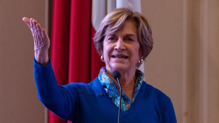 “No todo vale en política”: Matthei pausa querella por “campaña asquerosa”, pero con condiciones