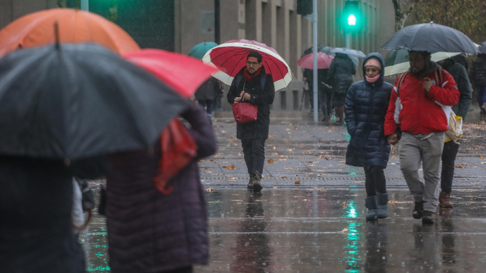 Lluvia en Santiago: A esta hora comienzan las precipitaciones este jueves 31 de julio