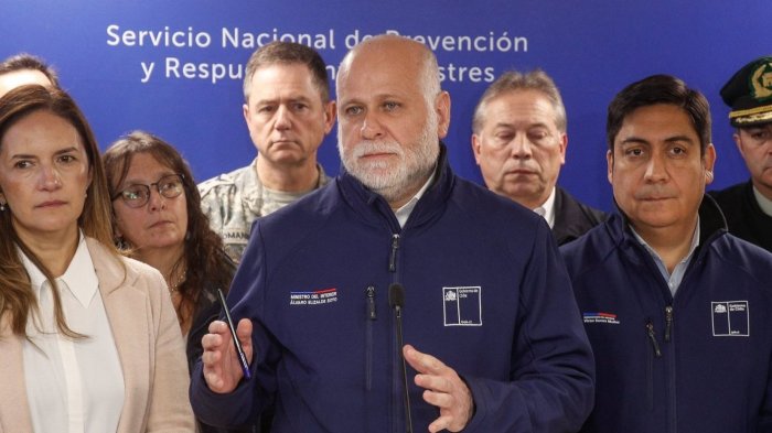 Actualizan amenaza de tsunami en Chile: Alerta roja se mantiene entre regiones de Arica y Los Lagos