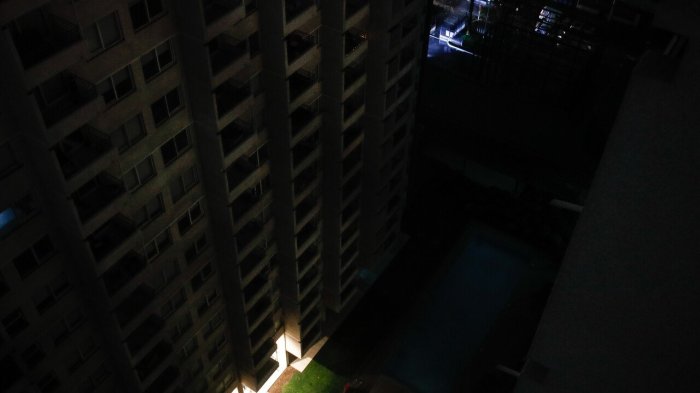 SEC reporta cortes de energía por sistema frontal: Hay más de 25 mil hogares sin luz