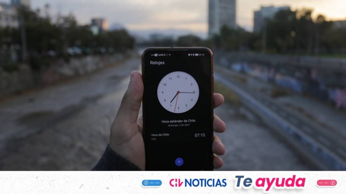 Cambio de hora en Chile: Revisa cuándo debes adelantar tu reloj al horario de verano