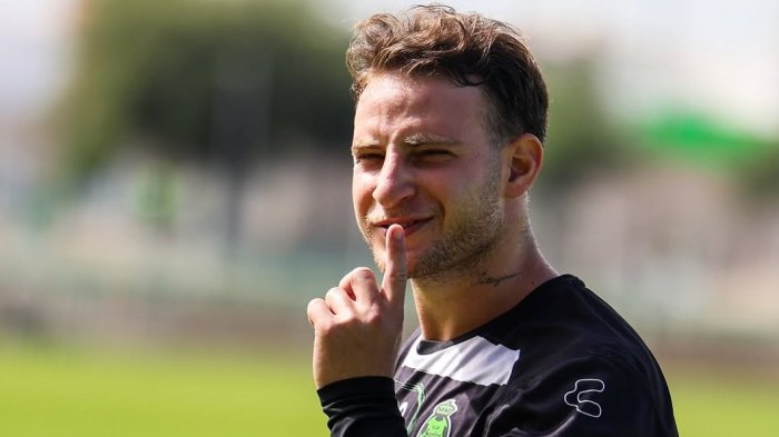 Nueva opción: Colo Colo se activa en el mercado de pases y pensaría en Bruno Barticciotto