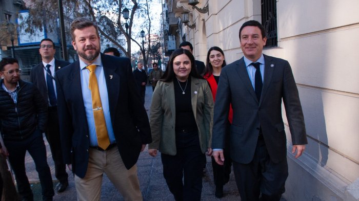 Sin Chile Vamos: Republicanos, Socialcristianos y Libertarios inscriben pacto por las parlamentarias