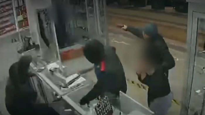 Turbazo en joyería de Maipú: Así fue el millonario robo donde una trabajadora fue tomada como rehén