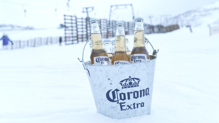 Corona celebró sus 100 años en la nieve con una experiencia inolvidable en El Colorado