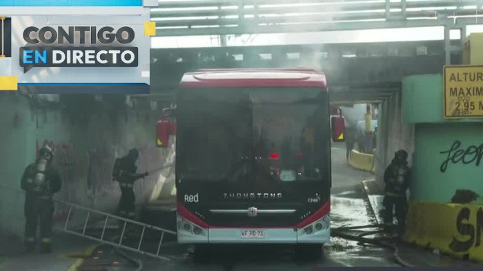 Reportan incendio en bus RED en Estación Central: Alertan tránsito suspendido
