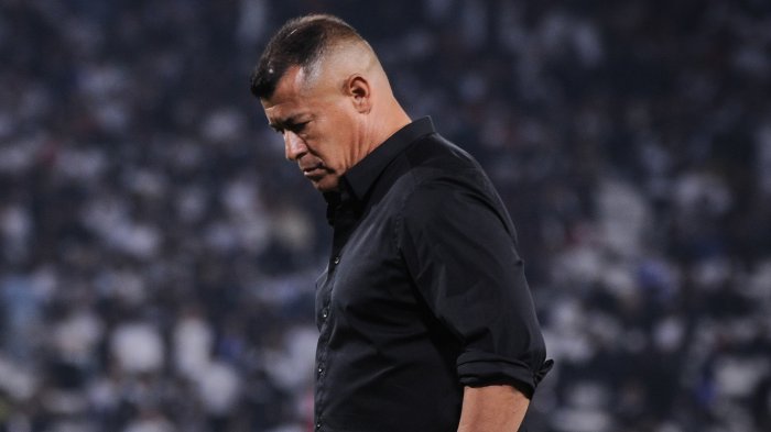 Previo a su salida: Revelan el importante gesto que tuvo Jorge Almirón con Colo Colo