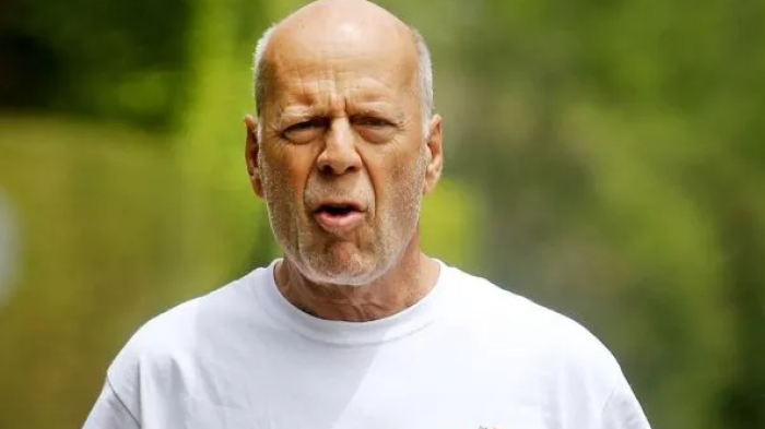 Bruce Willis es trasladado a un centro de cuidados especiales producto del deterioro en su estado de salud