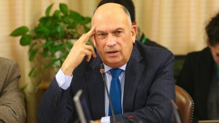 Corte aceptó solicitud desafuero del diputado Sergio Bobadilla tras querella por presuntas injurias