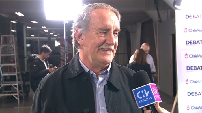 Eduardo Artés en su llegada al Debate Presidencial 2025: “Chile está en una encrucijada”