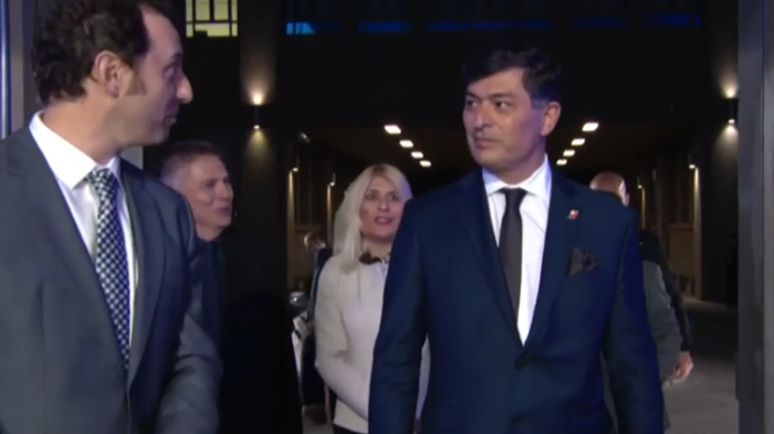 Así fue la llegada de Franco Parisi al Debate Presidencial 2025: “Vamos a hablar con la verdad”