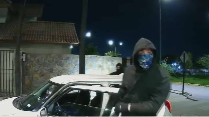 Conserje fue amarrado y retenido por sujetos que intentaron un turbazo en condominio de Lampa