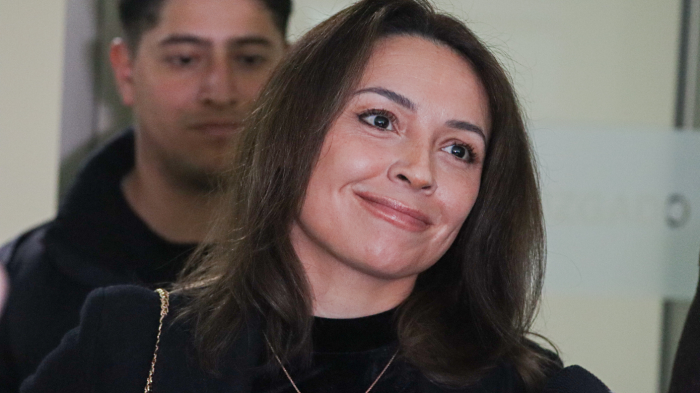 Fiscalía pide ocho años de cárcel para Camila Polizzi y Sebastián Polanco por estafa y lavado de activos