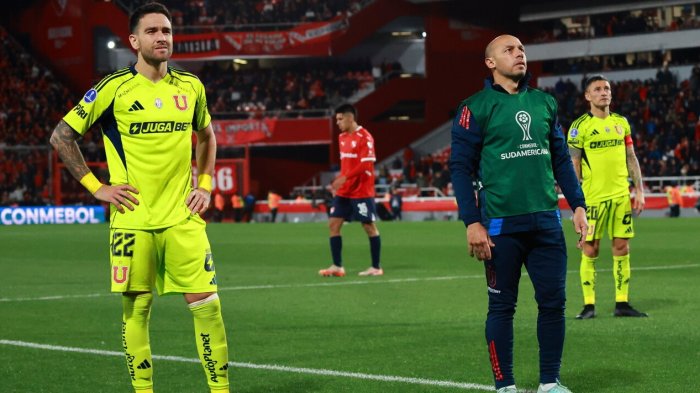 Ex campeón con la U sorprende con su postura por incidentes vs Independiente: “Descalificados los dos”