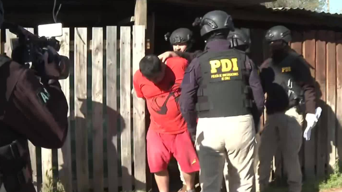 PDI allana mas de 20 casas en operativo por tráfico de drogas en Peñaflor