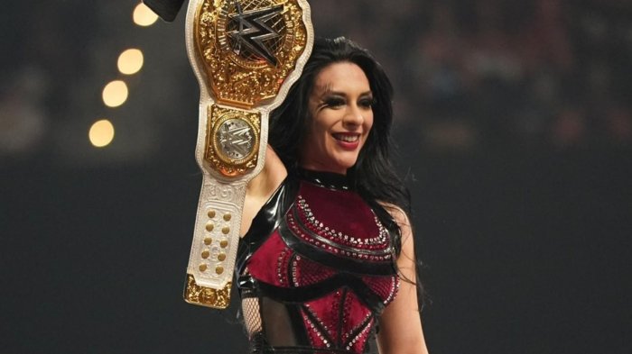 ¡Orgullo chileno! Stephanie Vaquer se coronó campeona mundial femenina en la WWE