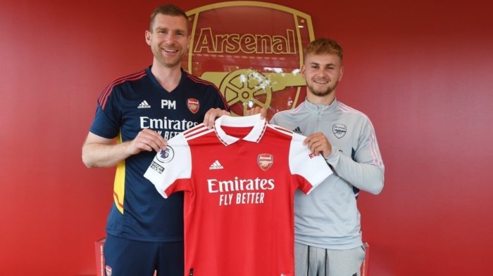 Conmoción en Inglaterra por muerte de futbolista tras trágico accidente en pleno partido