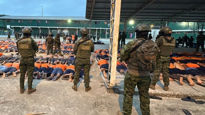 Reportan masacre al interior de cárcel en Ecuador: 17 presos murieron tras violenta pelea