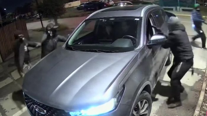 Una pareja fue víctima de violento portonazo en Lampa: Vehículo logró ser recuperado
