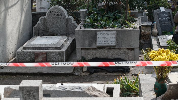 Conmoción en Dalcahue: Acusan a amigos de fallecido de sacar cuerpo y cambiarlo de tumba