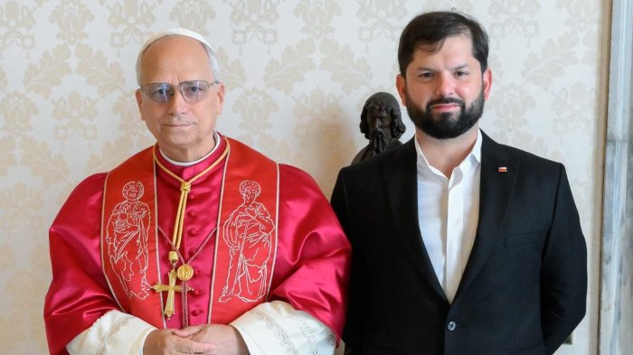 Pdte. Boric entregó detalles de reunión con Papa León XIV: Le extendió invitación a Chile