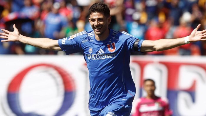 La U aguanta con uno menos y logra triunfo clave ante Palestino por la Liga de Primera